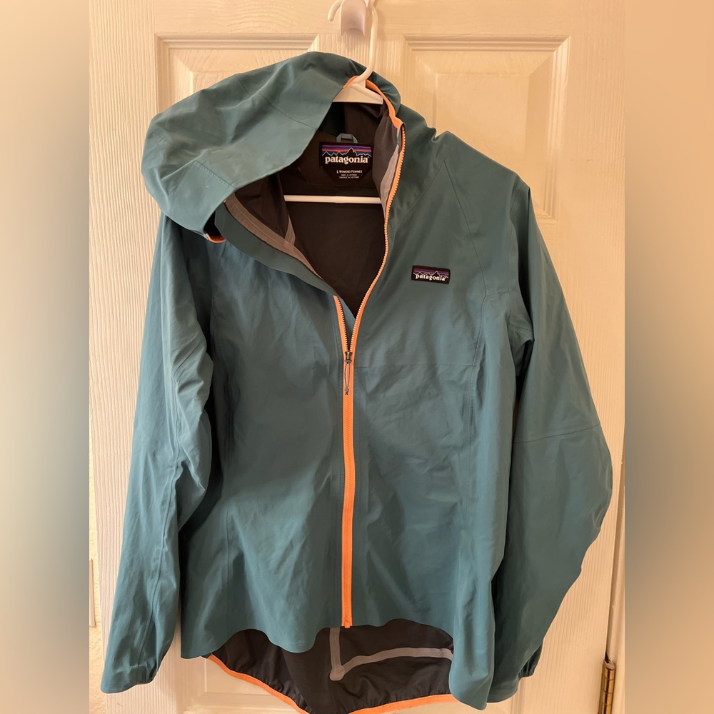 Patagonia womens very lightweight running jacket